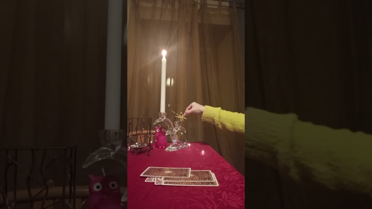 La persona di nostro interesse lascerà la compagna o il compagno ufficiale?💌🕯️🌬️