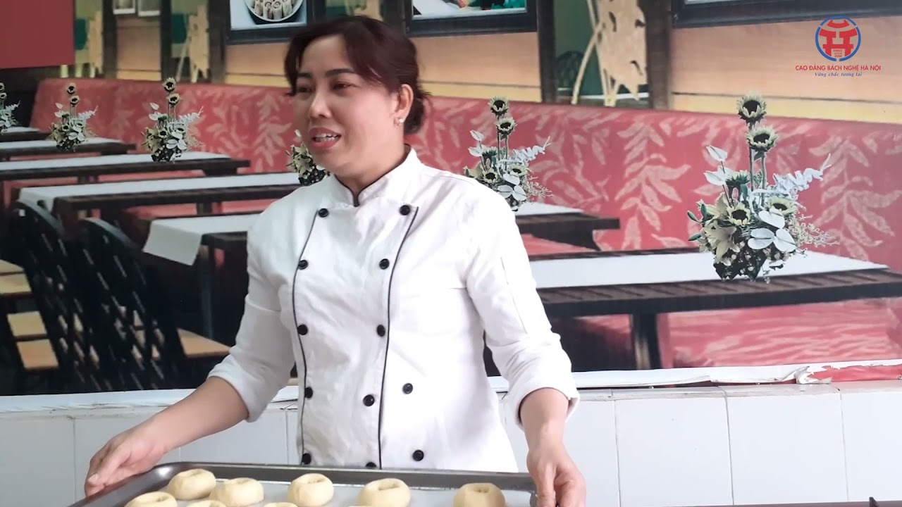 Lớp bánh 1 - LÀM BÁNH DONUT