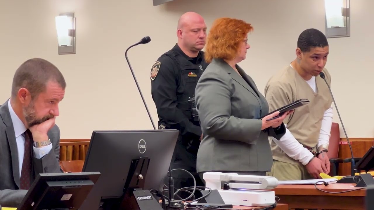 Corrice Parks yells at the judge and tries to walk out of his sentencing for burying Neffy Harris