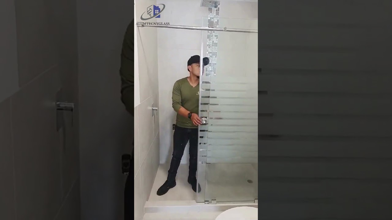 Cortina de ba&ntilde;o en vidrio templado