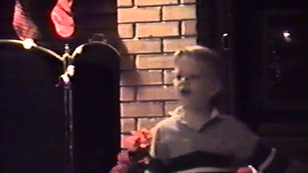 4 year old Scott Hoying sings 