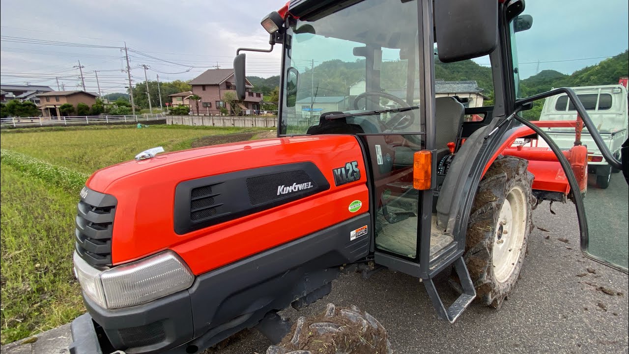 クボタトラクター KL25 耕うん作業