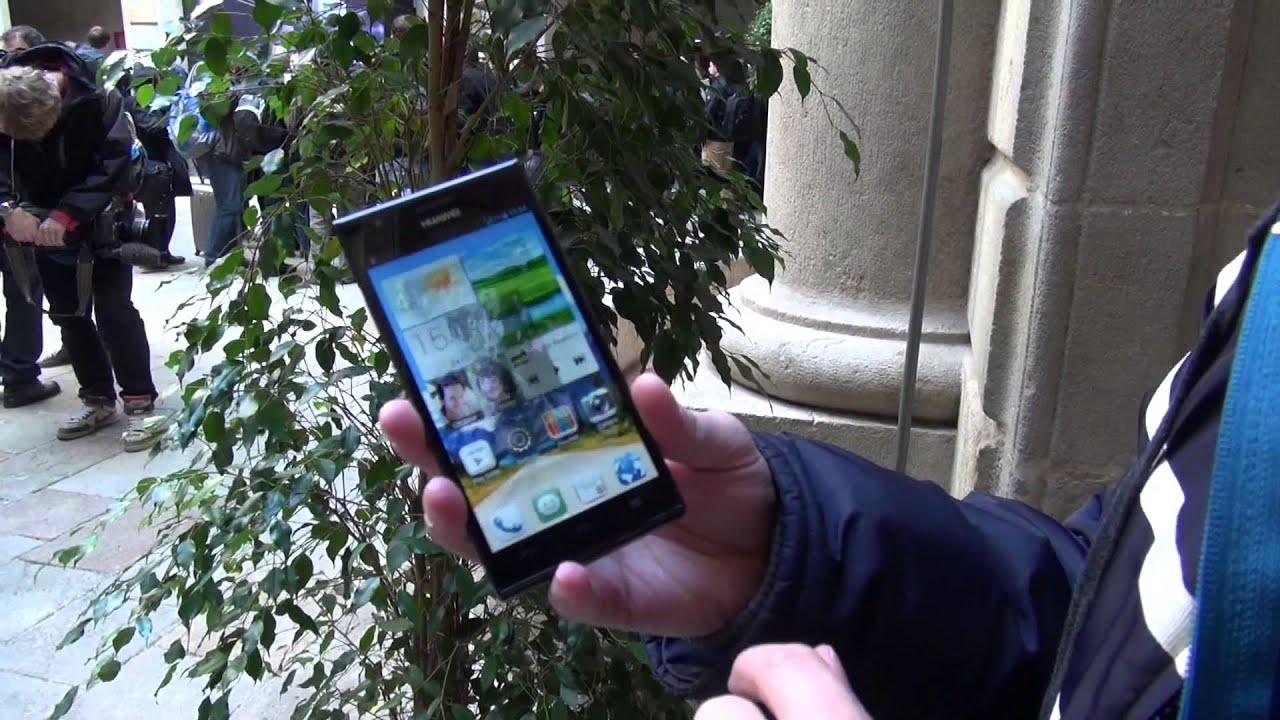 Huawei Ascend P2 Hands On - English