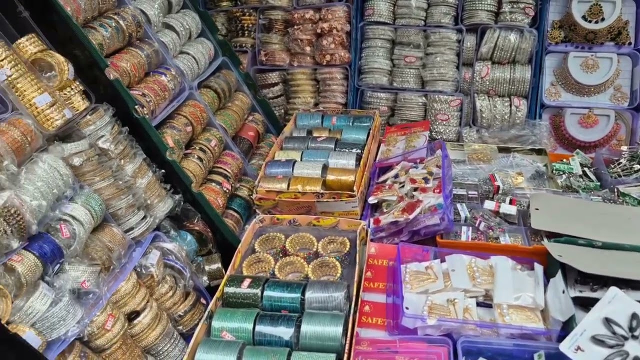 Whitechapel Market Walk |East London