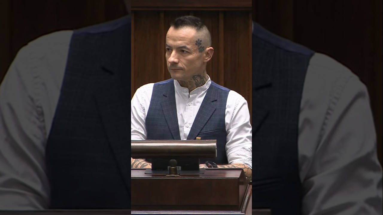 Dziwna akcja w Sejmie. J&oacute;zefaciuk powiedział, że jest gejem i...