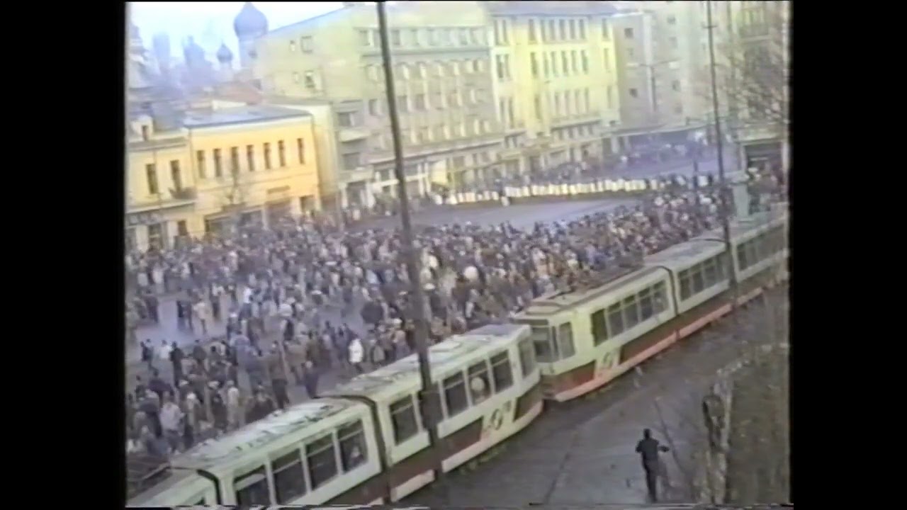 Revoluția din 1989: Lupte și Momente Decisive – 22 Decembrie 1989 Luarea cu asalt a C.C. al P.C.R