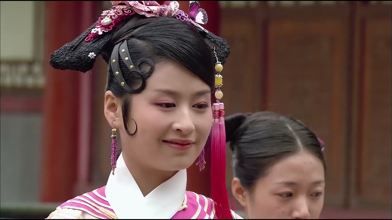 你还记得活两集就被赏“一丈红”的夏冬春吗？口出狂言,频频踩雷却不自知,真是作死!#颖儿【甄嬛传|Empresses in the Palace】ChineseDrama