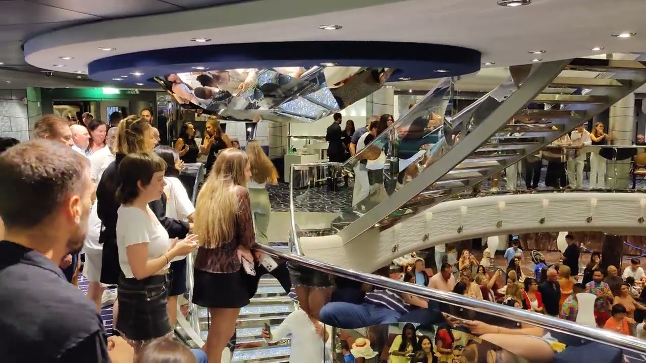 MSC Divina