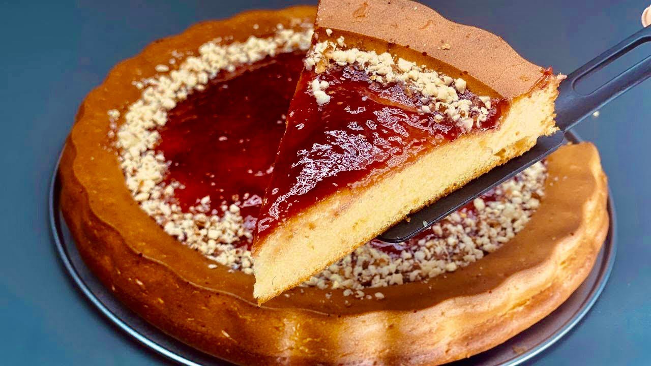 Торт со сгущенкой и кефиром! Все смешано и готово. Здорово и быстро.