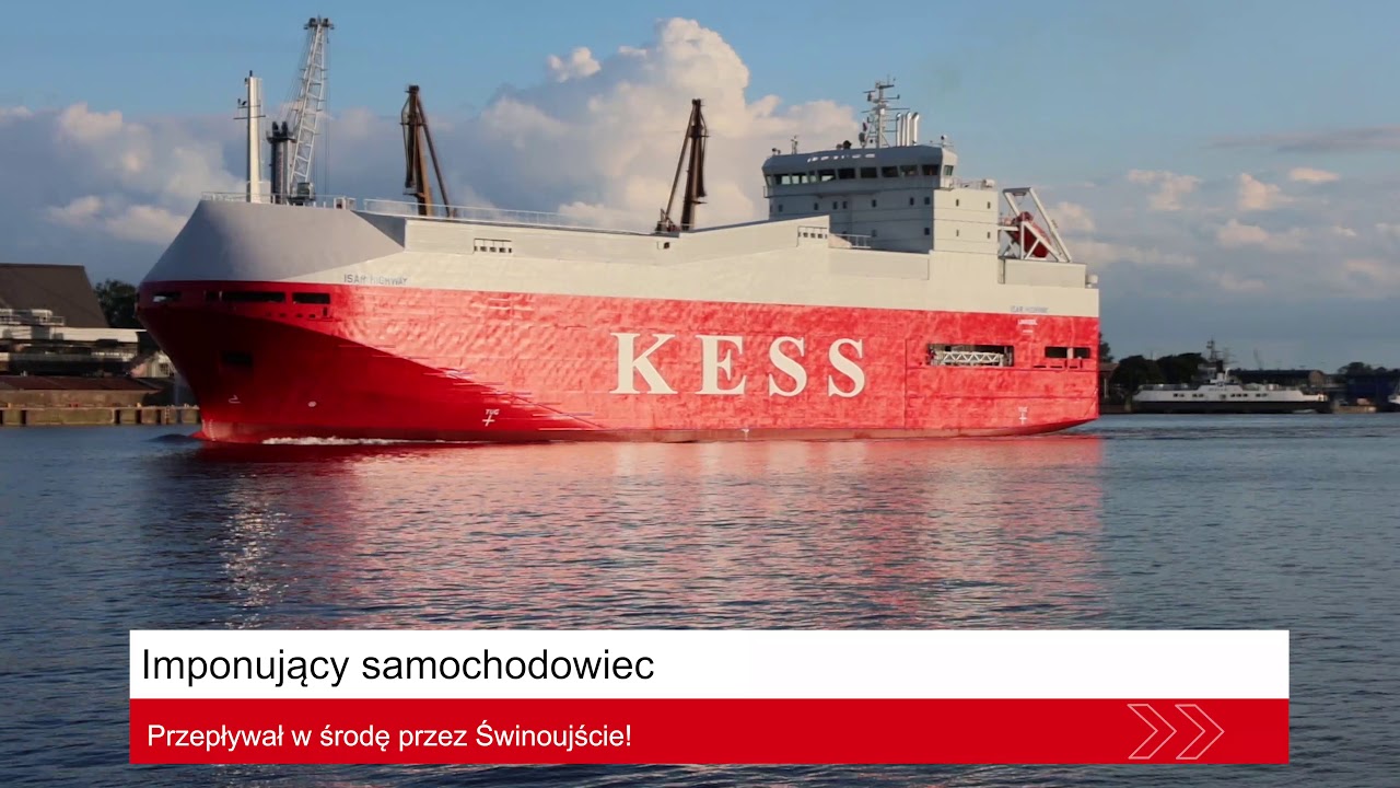Imponujący samochodowiec przepływał w środę przez Świnoujście!