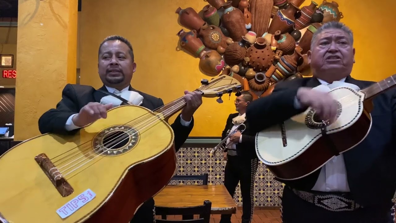 La Mariguita - Mariachi Emperadores De Mexico: Galveston 3 (7-3-2024) @SalsasRestaurant