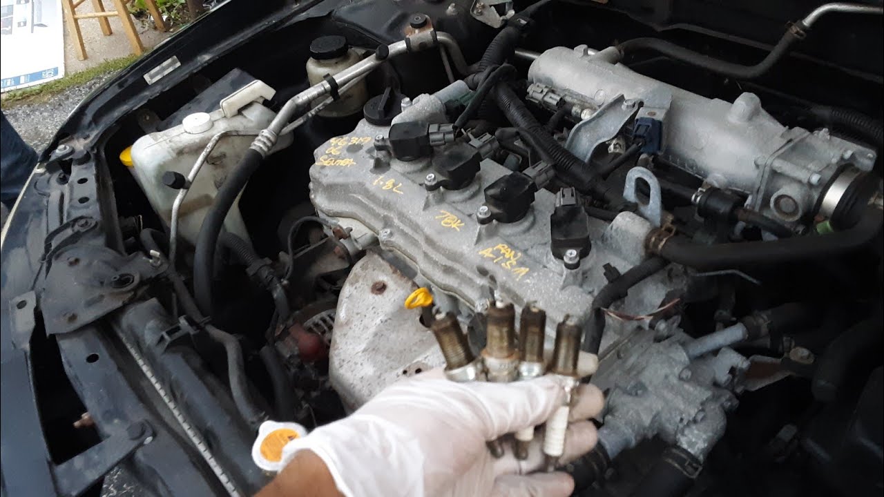 2000/06 Nissan sentra,un sencillo cambio de bujías