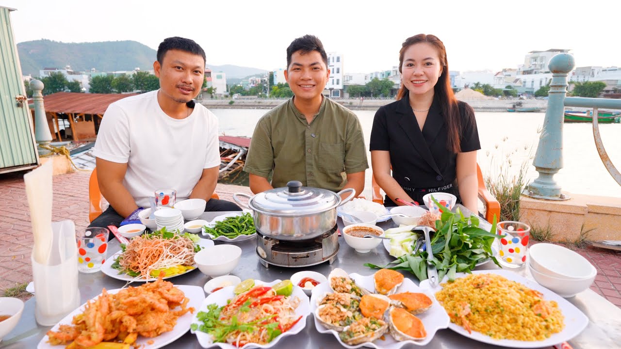 Bửa tiệc Hải Sản mời a Phong Bụi - Nhân Gà và tiết lộ về phim TRẠI BUÔN NGƯỜI sắp quay tại An Giang