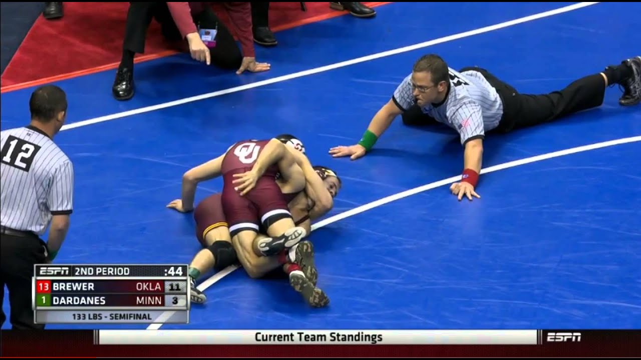 2015 NCAA 133 lb Semi Final: Cody Brewer (OU) v Dardanes (Minn)