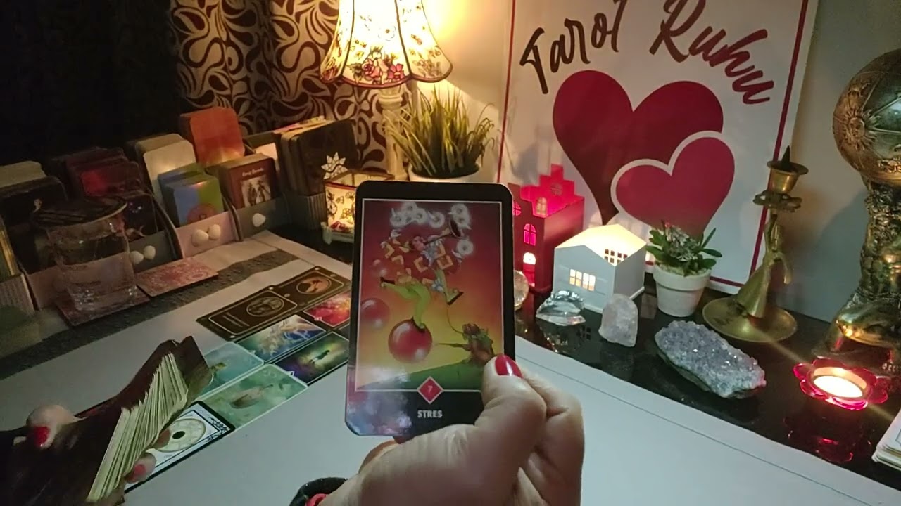 Kalbindeki Kişinin❤ Derin Bilin&ccedil;altında Seninle ilgili Neler Var? 🔮💫❤💫🔮