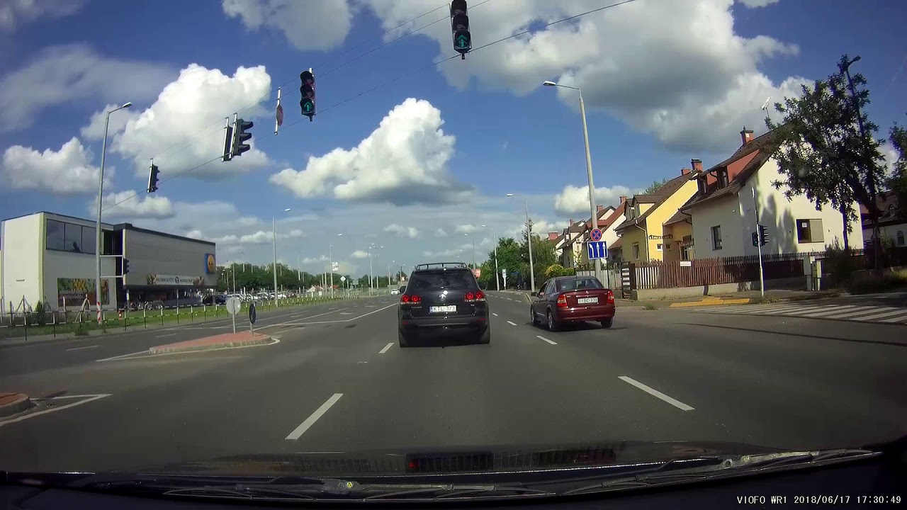 Debrecen Tesco - Carei  Viofo Wr1