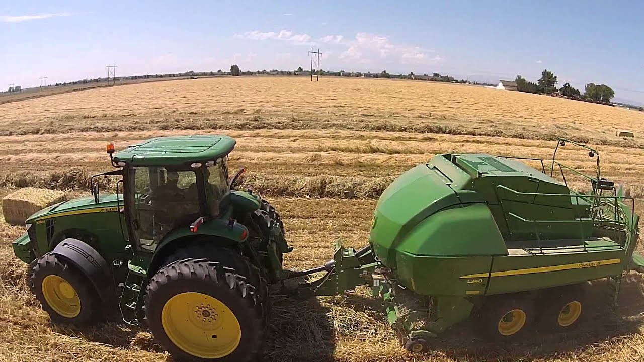 JD L340 Baler
