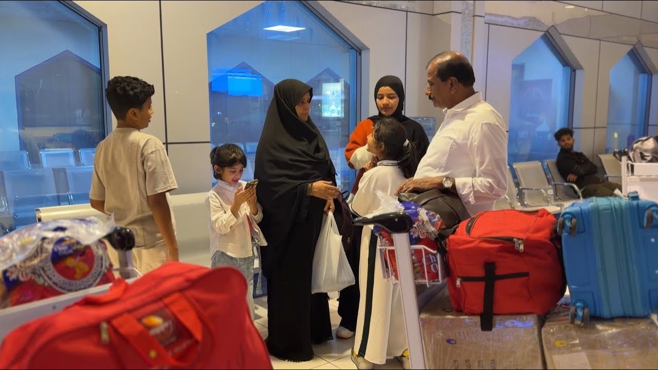 😥ഉപ്പയും ഉമ്മയും തിരിച്ചു പോയി 🛫A Surprise Before they go Back 🥹