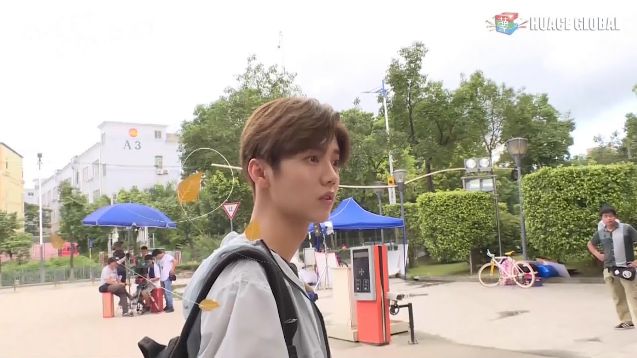 【甜蜜暴击】花絮：李萌萌转晕鹿晗 | Sweet Combat - Luhan Behind the Scenes