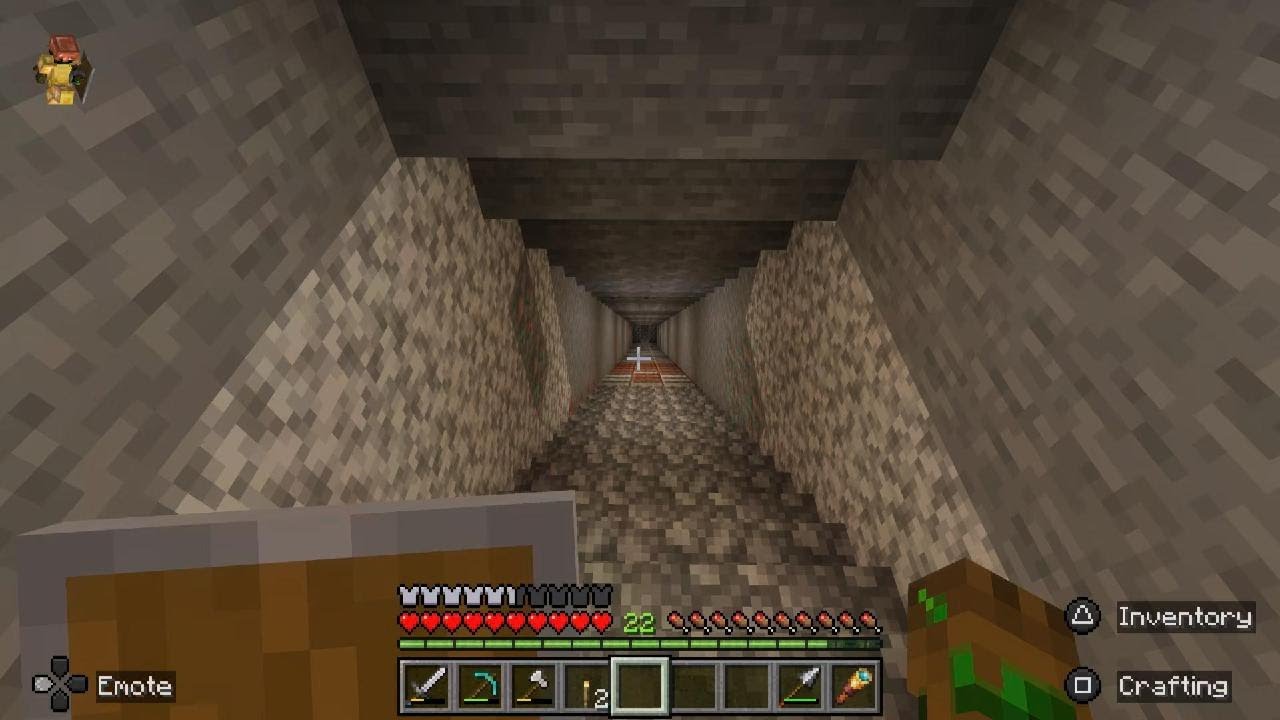 Minecraft I Bulit an Underground Base in a Mineshaft