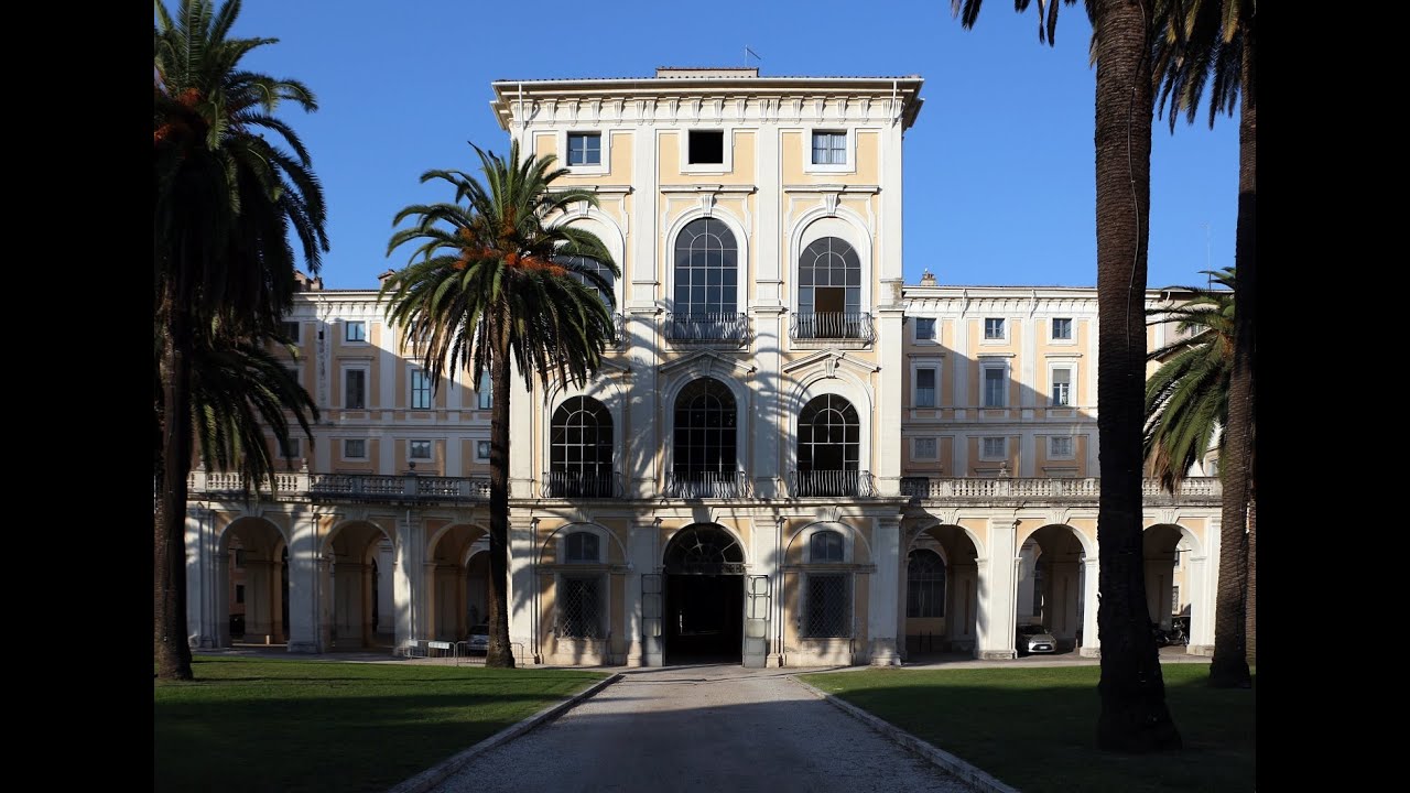 Passeggiata a via della Lungara, ieri e oggi. Palazzo Corsini