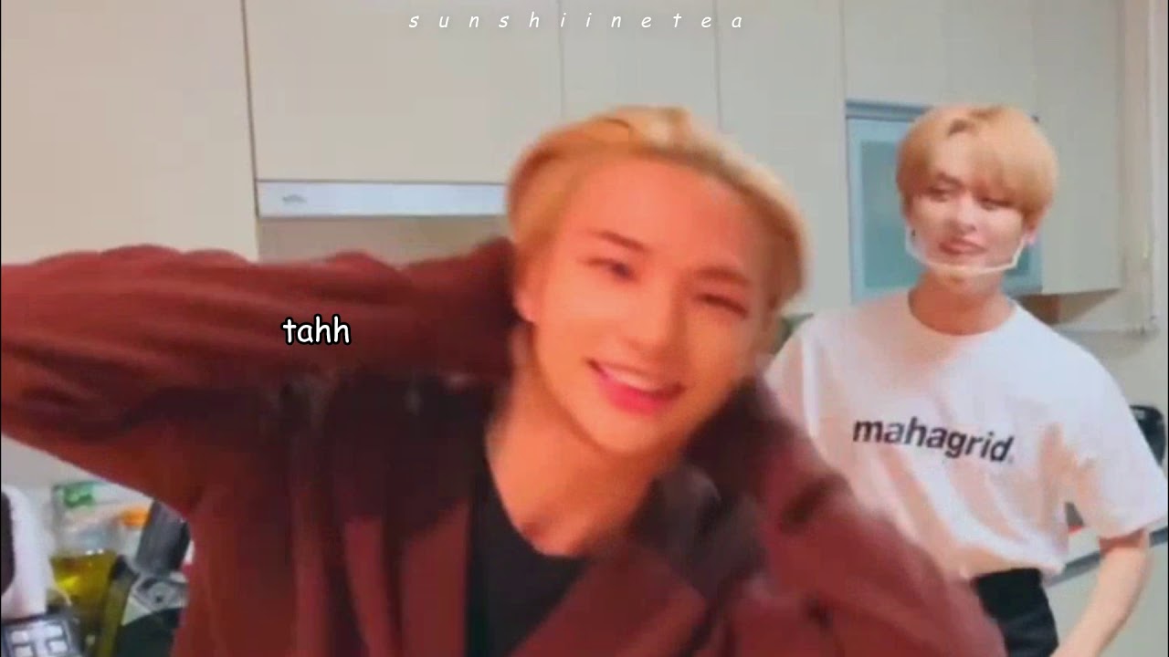 stray kids being chaotic kids on vlive