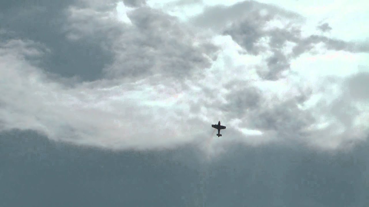 Urs Voglesang flying his Votec 351 aerobatic plane