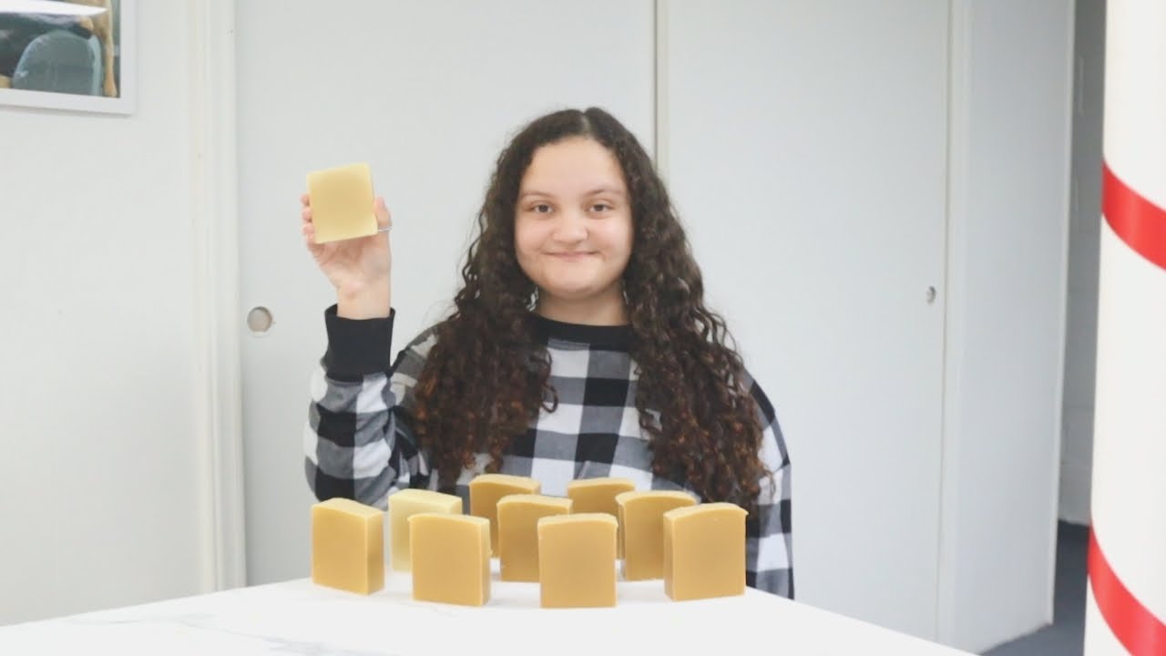 Делаем мыло из молока, овса и меда | Cadence Rose🐝💛