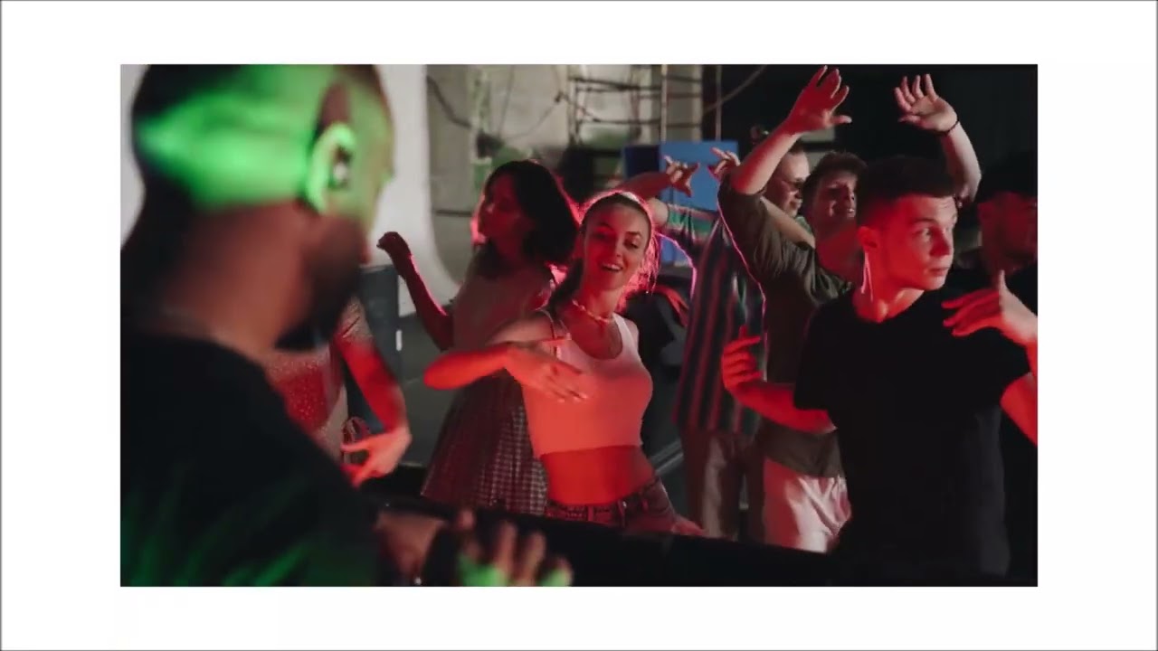 DJ Chris G,   Italiana Hit Mix 1, Noemi, Fedez, J-AX,  Neffa, Lorenzo Fragola, Benji & Fedez, NEK,