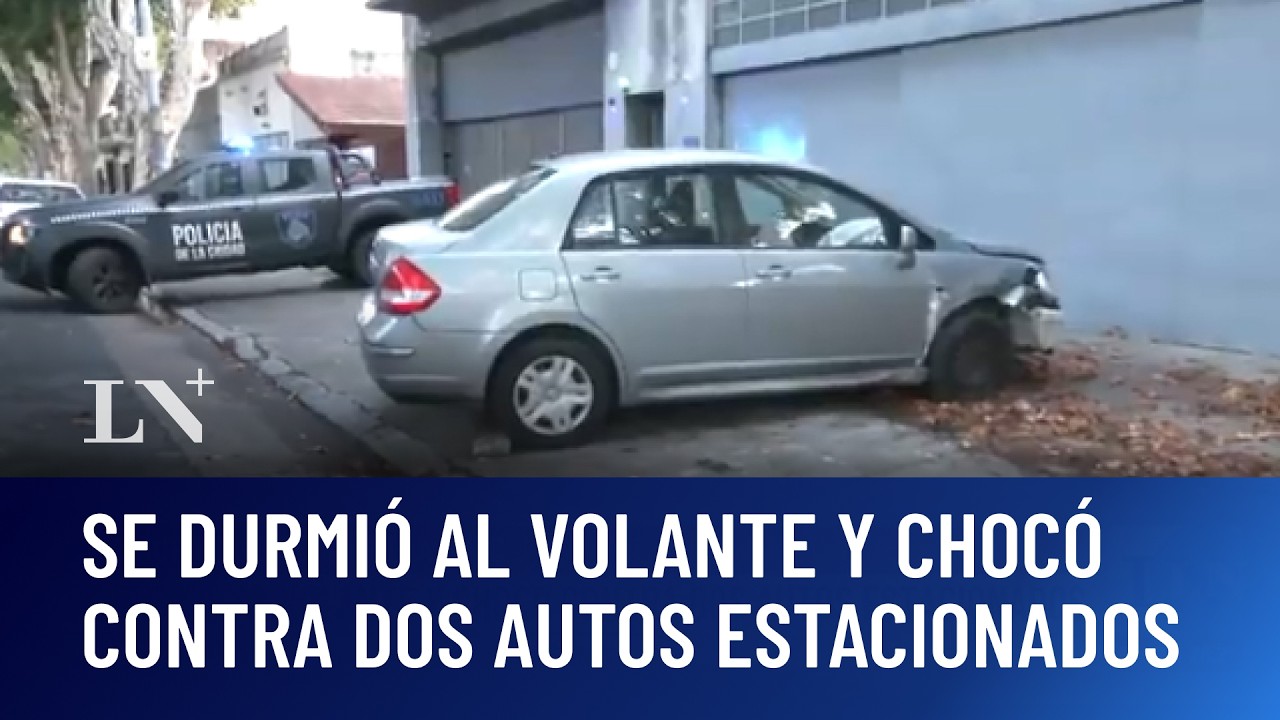 Villa Luro: se durmió al volante y chocó contra dos autos estacionados