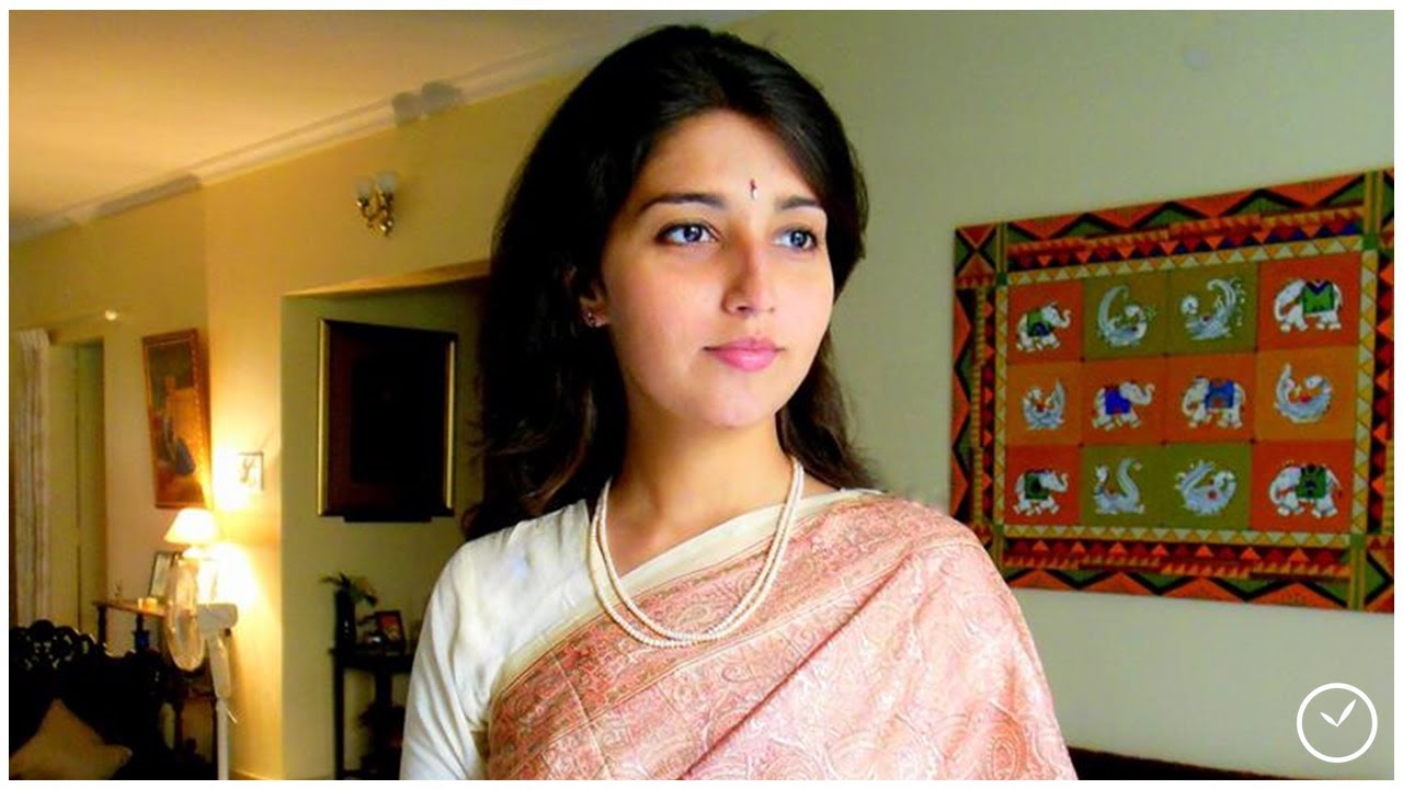 Young Indian Interpreter Speaks Perfect Chinese