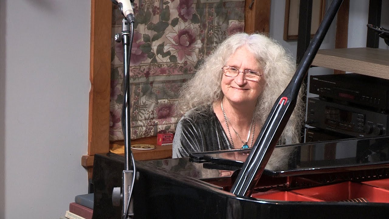 Sue Keller - Waiting for the Robert E  Lee