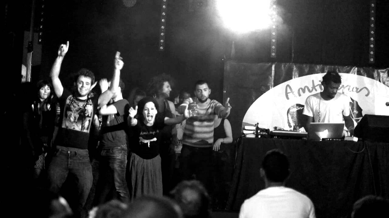 Daddy G at Antitapas night