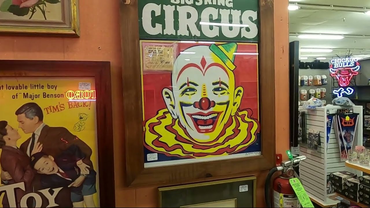 The Biggest Antique Mall in the South: Vintage Gas station signs, Vintage bikes and more