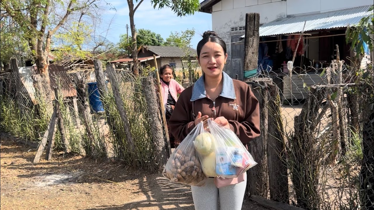 นานแล้วบ่ได้มาบ้านป้าโจม เห็นหลานก็รีบเล่าความฝันอันน่ากลัวฝันถึงแม่หวาอยู่ไทย🇱🇦🇹🇭