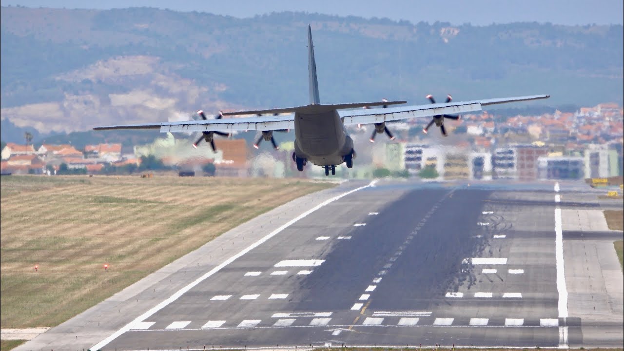 11 Crosswind Landings at Lisbon Humberto Delgado Aiport