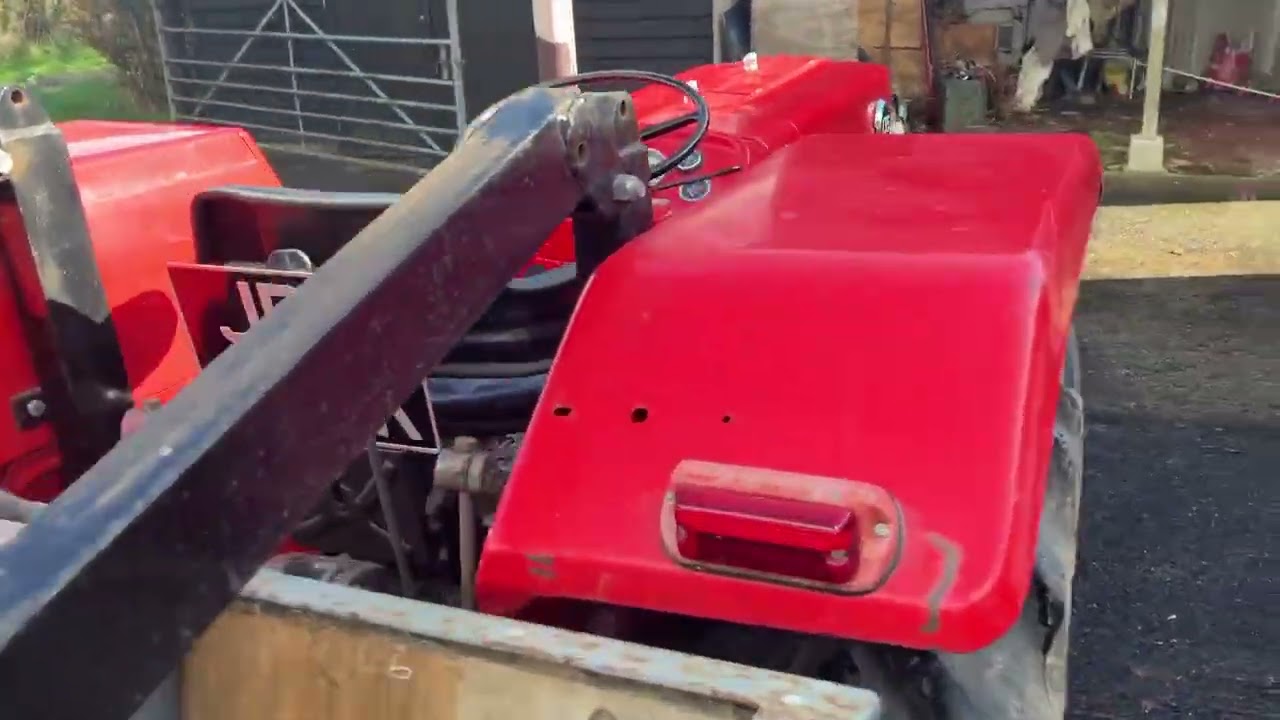 1972 MASSEY FERGUSON 135 2WD TRACTOR