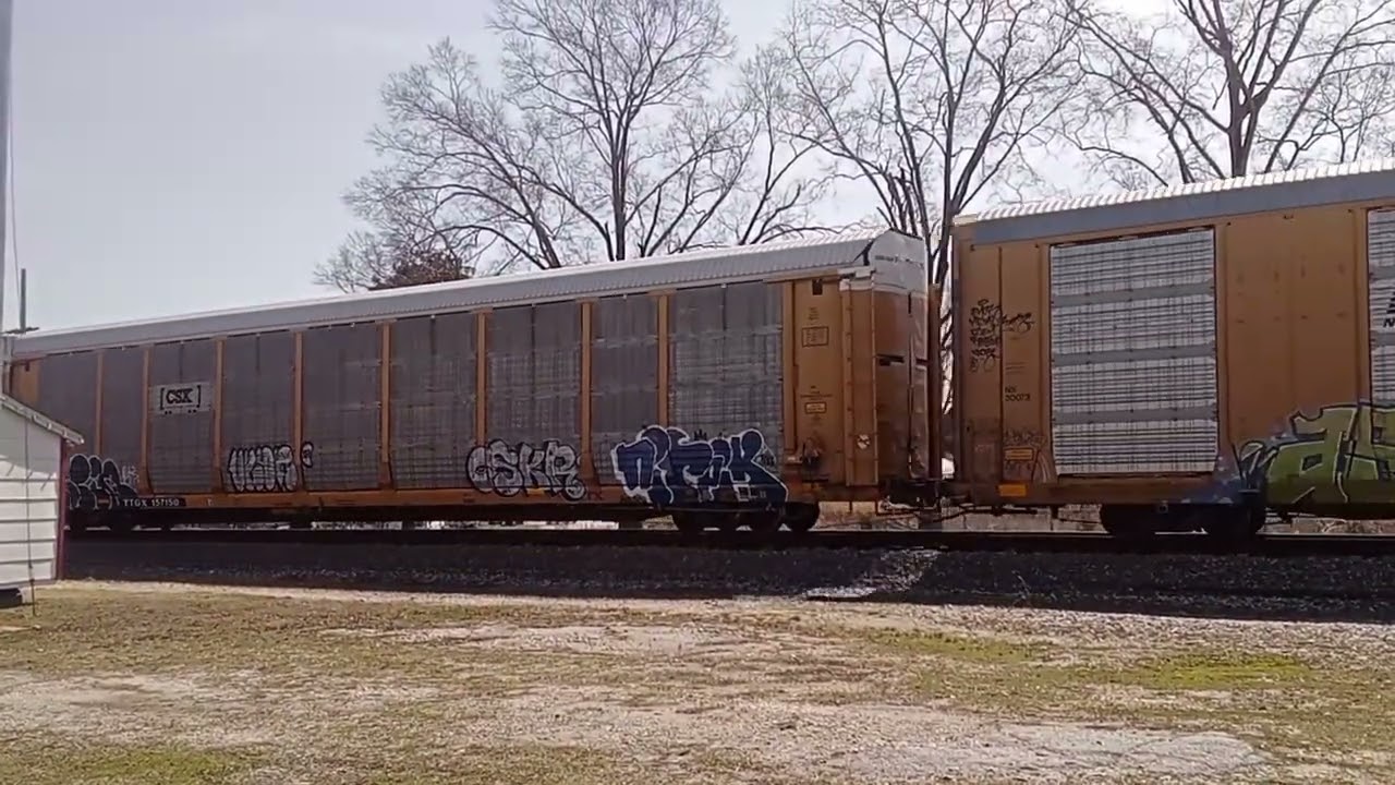 NS 4214 leads a good sized 18D in Monarch, SC!