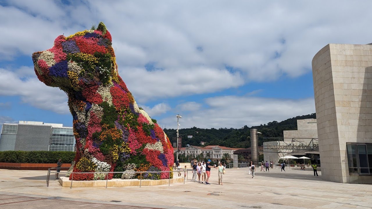 🇪🇦 Bilbao Walk 4K starting at the Guggenheim Museum - SPAIN
