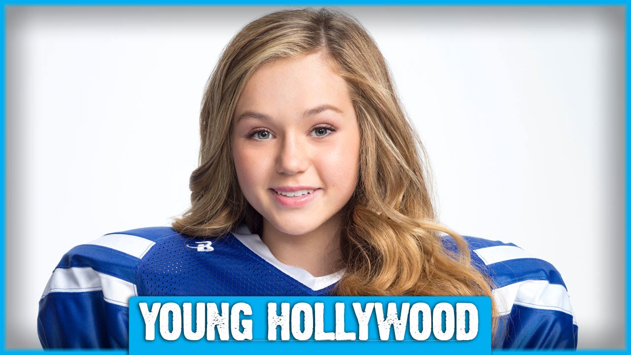 BELLA & THE BULLDOGS Starlet Brec Bassinger on Playing a Girl in a Boy's World!