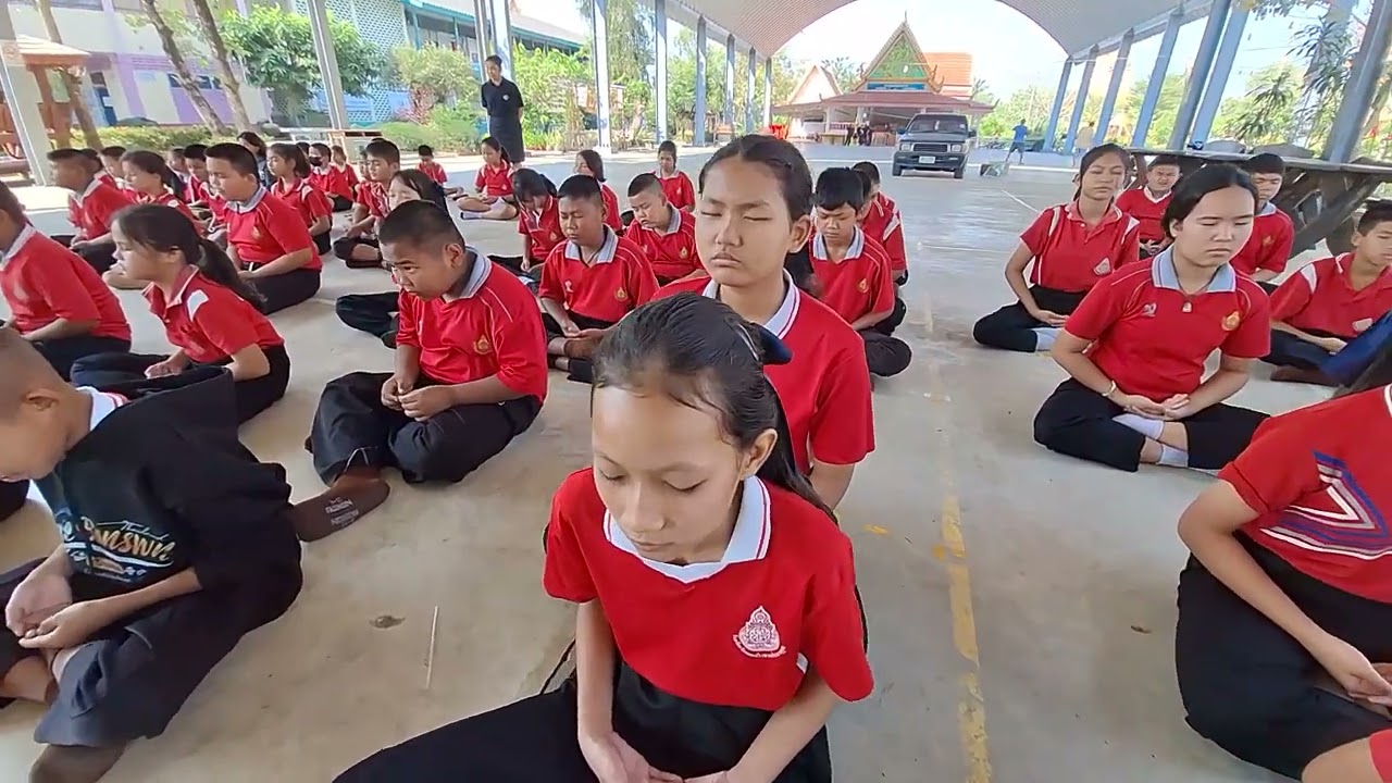 ฝึกสมาธิ มูลนิธิการุณย์ต้นปราบ | โรงเรียนวัดบ่อตะกั่ว (พ่วงประชานุกูล)