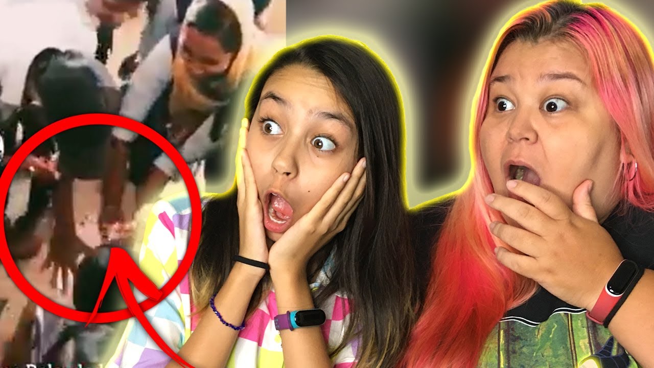 ISSO É NORMAL EM FESTA NA ESCOLA? - MINHA MÃE REAGINDO A MEMES ESCOLARES | COISAS DA LUNA