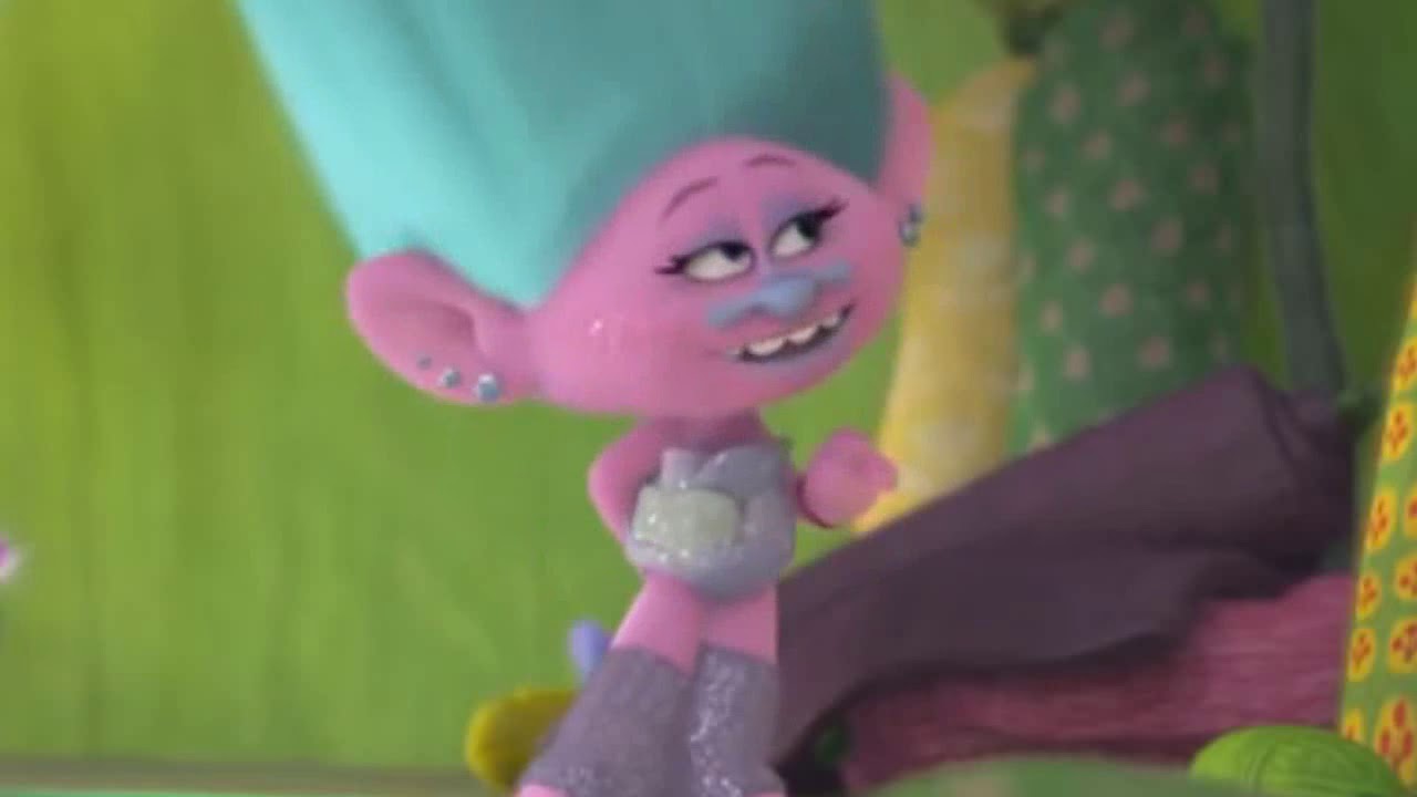 TROLLS Mulan parte 1 'nos vas a brindar honor'