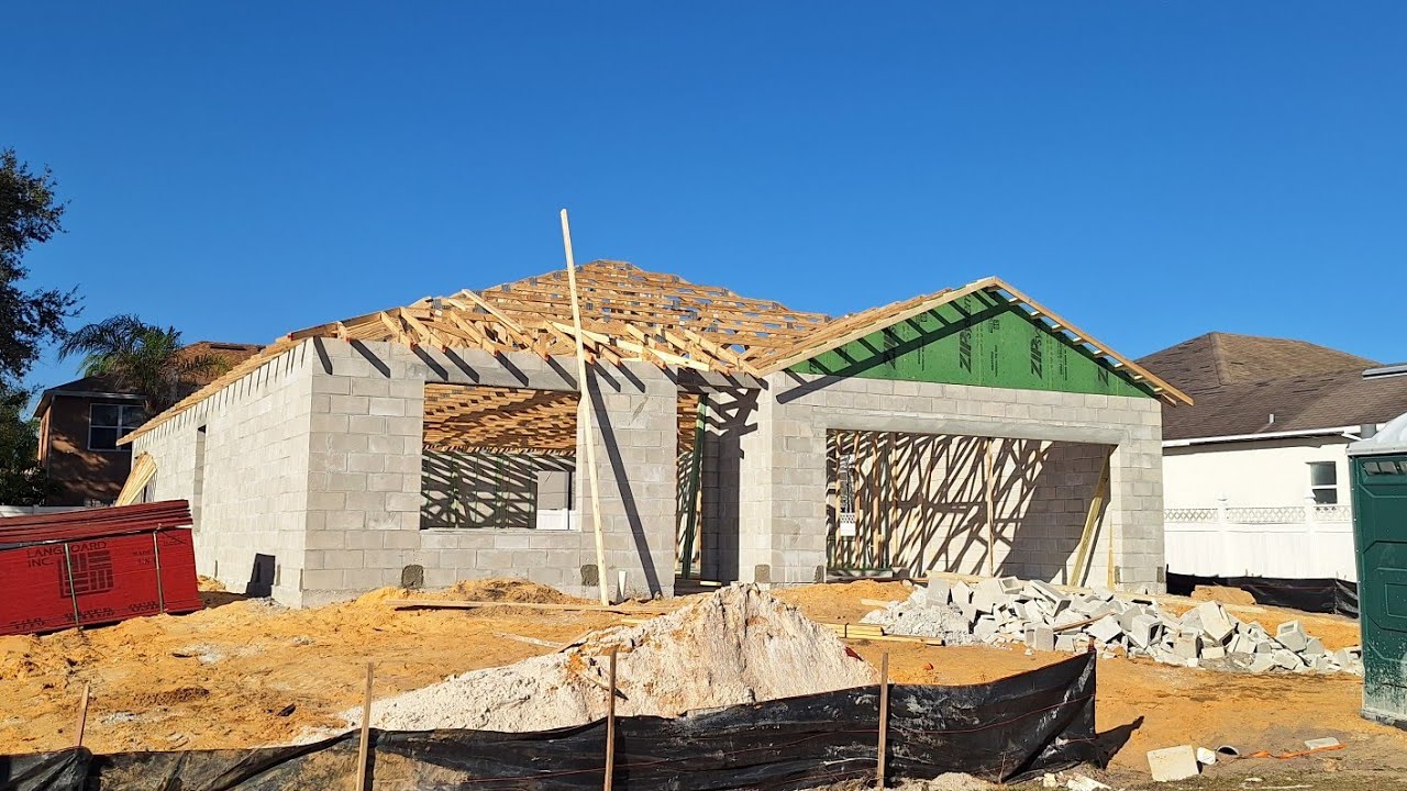 Se Vende Casa 🏡 Nueva de 4 Dormitorios 2 Baños en Poinciana, Florida 34759