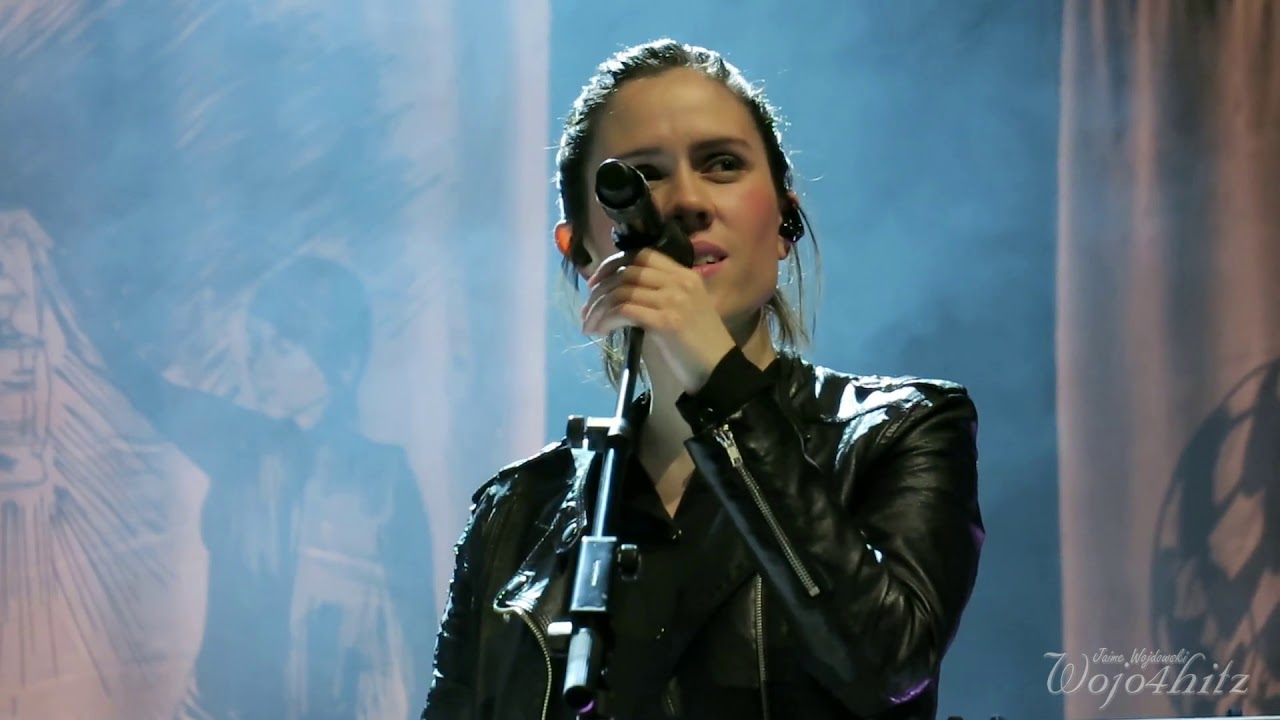 10/21 Tegan & Sara - Fighting During Call It Off + 19 @ The Anthem, Washington, DC 11/11/17