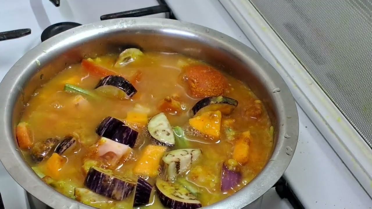SOUTH INDIAN SAMBAR | KERALA STYLE VEGETABLE SAMBAR RECIPE
