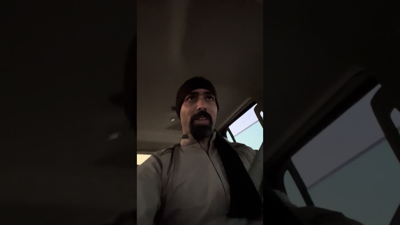 اهمية ان يدك تكون بنفس ثقل رقبة الحصان قبل اعطائه امر حركه او توجيه 