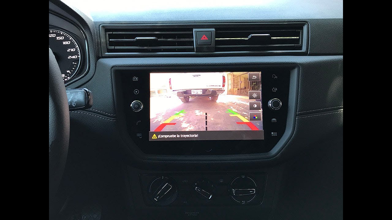 Instalación de cámara reversa para Seat IBiza Xcellence FR LEON CUPRA Años 2018 2021