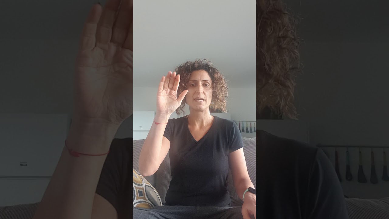מכה אפורה - מוניקה סקס (שפת הסימנים)