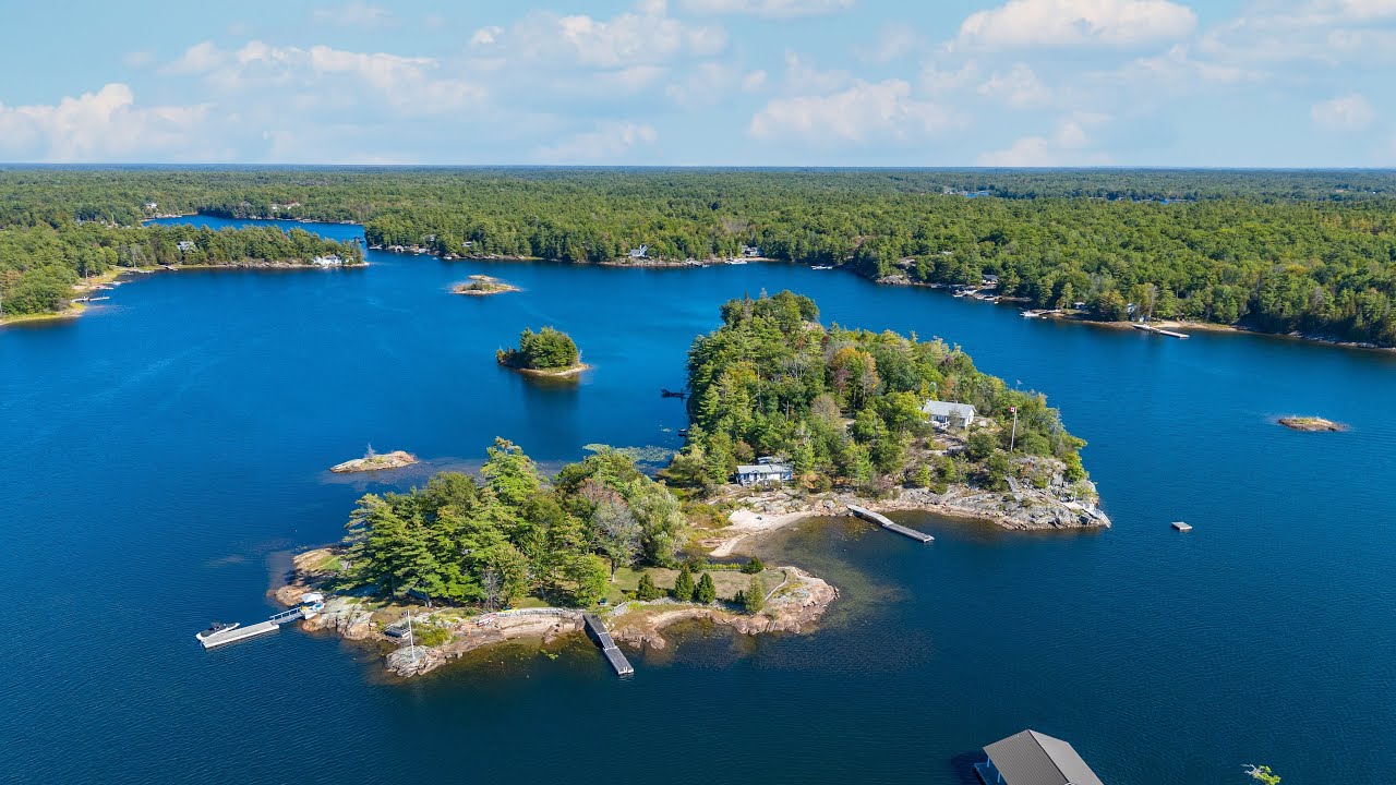 An island that entertains 200 guests - 2 Island 930 Georgian Bay
